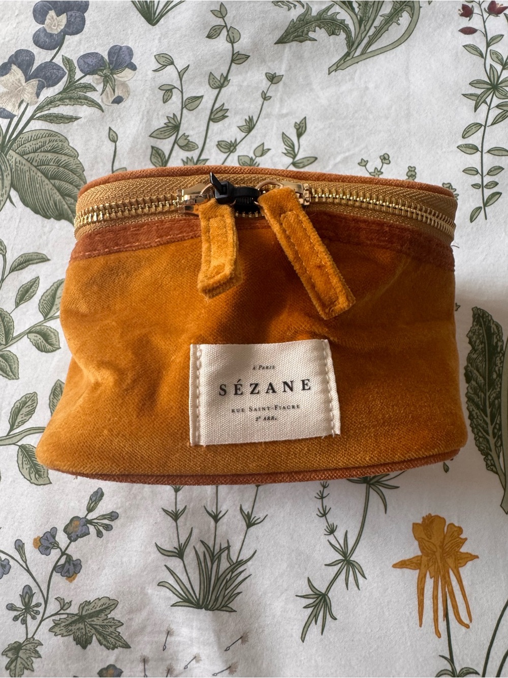 Sezane ochre vanity pouch makeup bag limited Edition velvet toiletry case